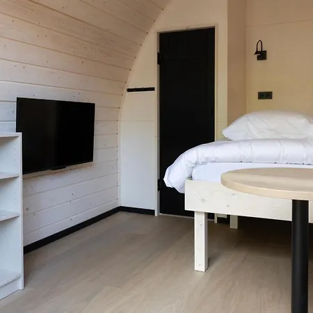 ホテル De Hoeve 3*