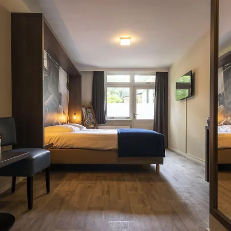 Hotel De Hoeve 3*