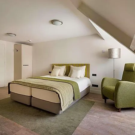 Hotel De Hoeve 3*