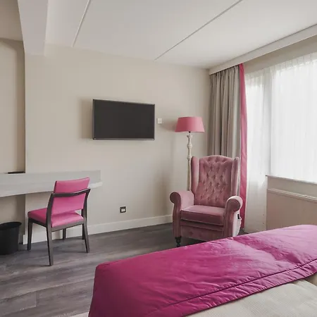 De Hoeve Hotel