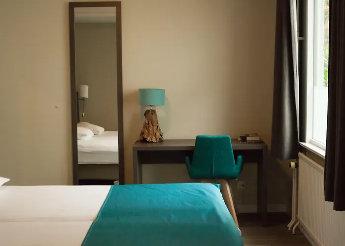 De Hoeve 3* נונספייט